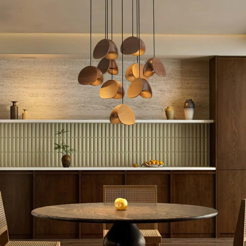 Pendelleuchte Holz warmes Licht für elegantes Wohndesign im Wohnzimmer