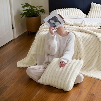 Fleece-Decke weich und kuschelig für Wohnzimmer und Bürokomfort