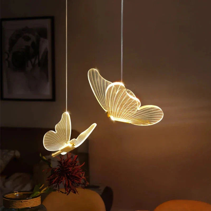 LED Pendelleuchte Schmetterling - Elegante Deckenlampe für Zuhause und Büro