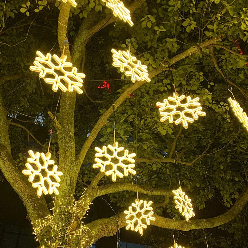 Wasserdichte LED-Schneeflockenlichter für festliche Winterdekoration zuhause